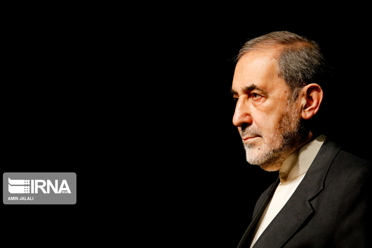 پیام تسلیت ولایتی در پی درگذشت حاج احمد ناطق نوری