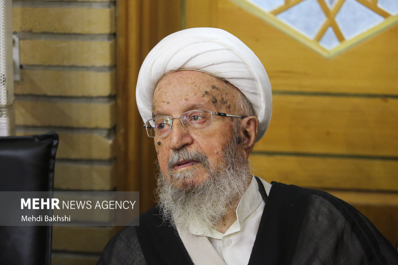پیام تسلیت آیت‌الله مکارم شیرازی برای ارتحال آیت‌الله شبیری زنجانی