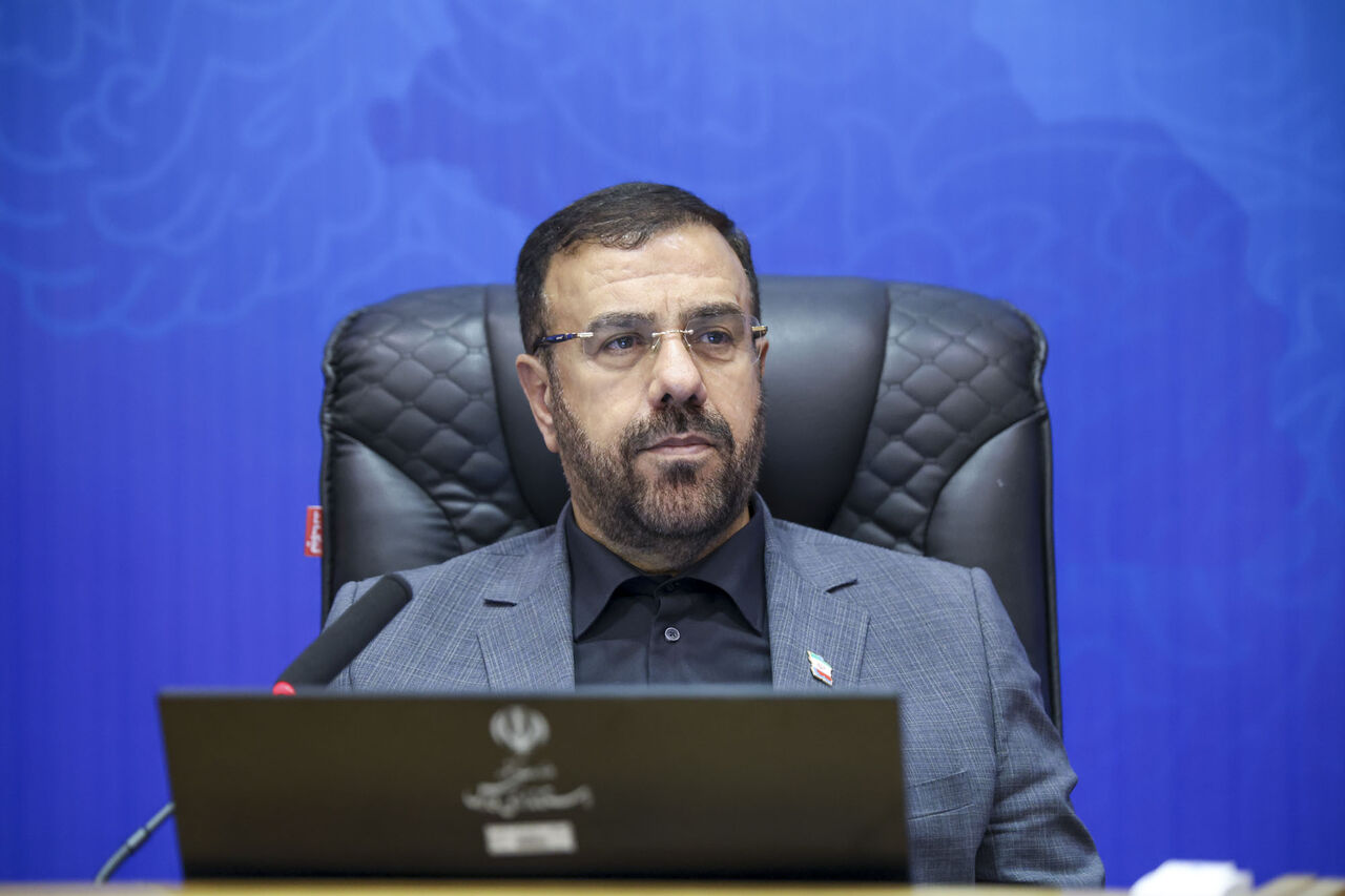 یادبود احمد ناطق نوری در فارس
