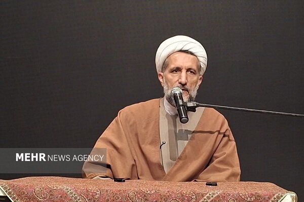 تأکید امام جمعه قزوین بر نهادینه‌سازی فرهنگ تکریم پیشکسوتان در تمام رشته‌های ورزشی