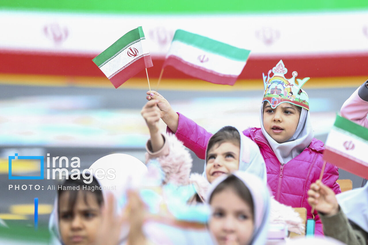 فرماندار بجنورد: پرداخت هزینه سرویس مدارس در تعطیلی تابع بخشنامه‌هاست